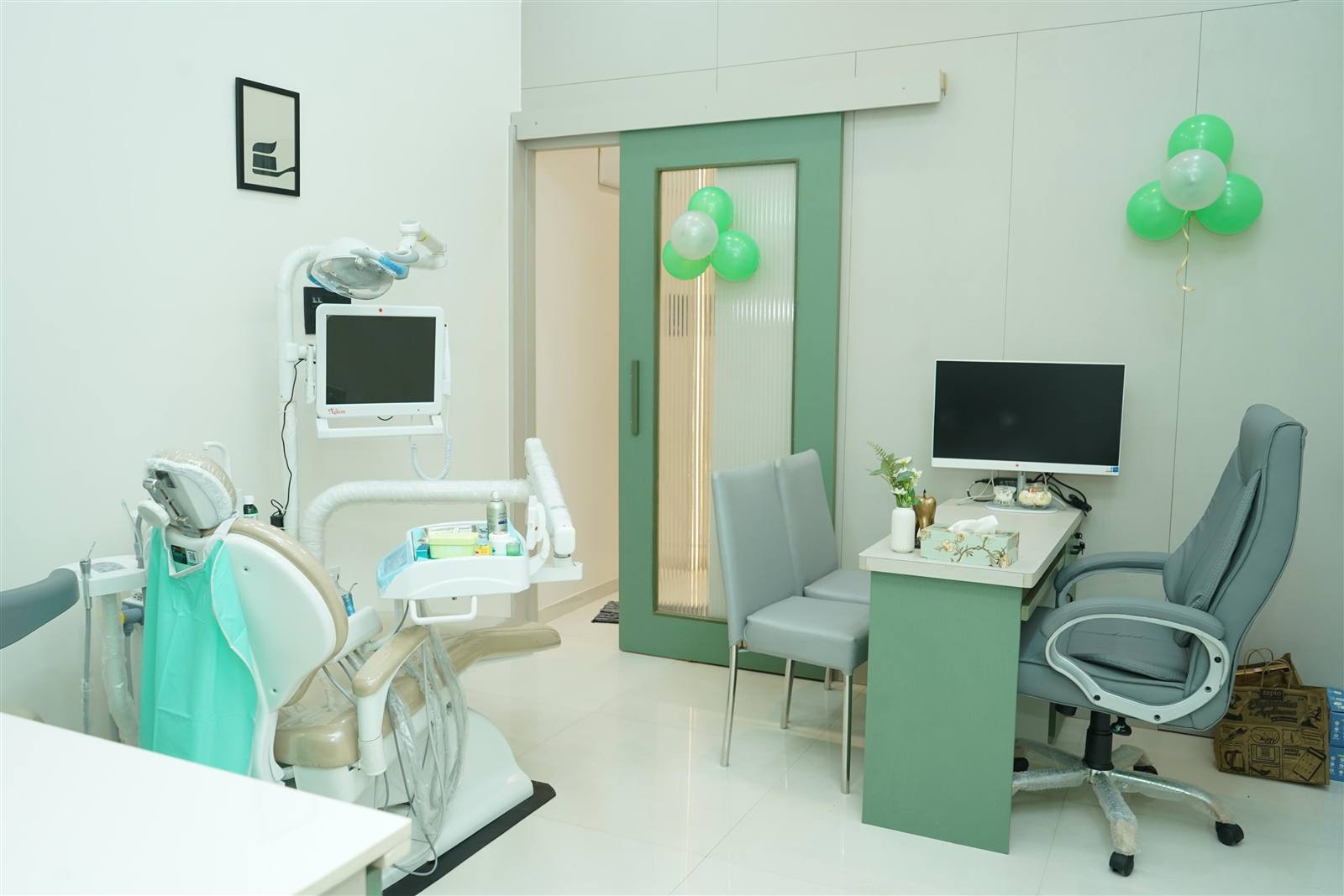 Reform Dental Clinic treatment room in Sector 15 Kharghar